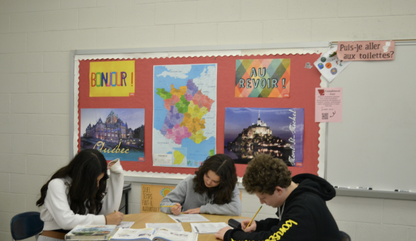 Navigation to Story: OPINION: Schools must prioritize conversational foreign language